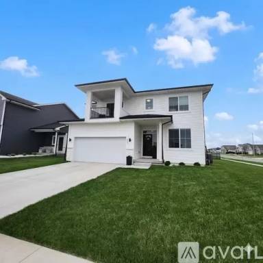 Main picture of 603 NE Pearl Dr