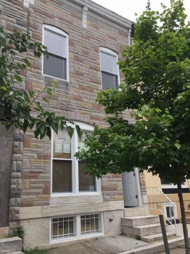 Main picture of 404 N Milton Ave