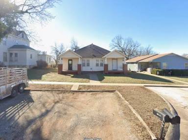 Main picture of 1104 Elm St