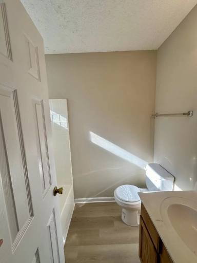 Main picture of 1943 Dietrich Ln