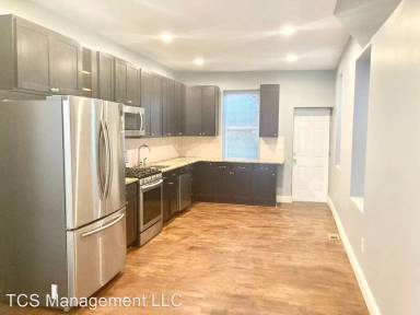 Main picture of 1329 S Wilton St