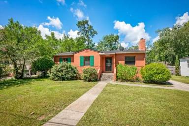 Main picture of 4622 Redwood Ave