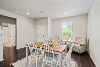 Main picture of 5301 Golden Canary Ln