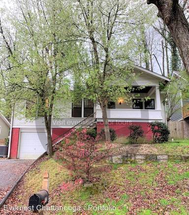 Main picture of 912 Dartmouth St