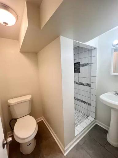Main picture of 2628 E 74th Pl