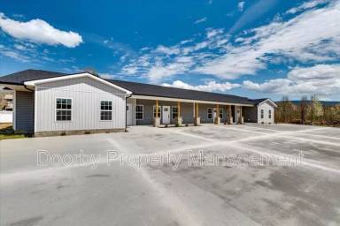 Main picture of 18 Michigan Ln