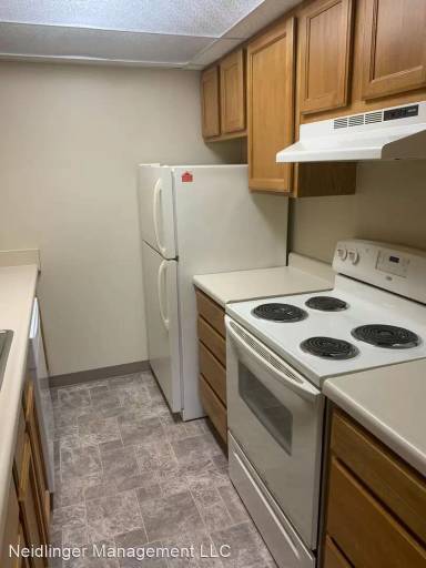 Main picture of 402 Kittery Ridge Dr