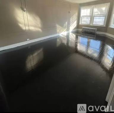 Main picture of 8050 S Ingleside Ave