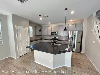 Main picture of 32646 N 50th St