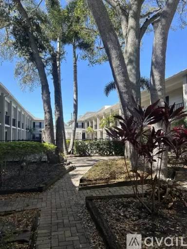 Main picture of 5221 Bayshore Blvd