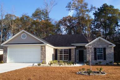 Main picture of 2 Dianne Mackenzie Way