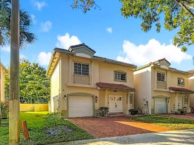 Main picture of 5955 SW 99th Ter