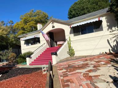 Main picture of 529 E Las Flores Dr
