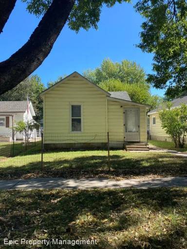 Main picture of 908 NE Green St