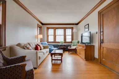 Main picture of 3220 Lyndale - 2
