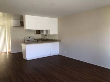 Main picture of 9622 Laurel St