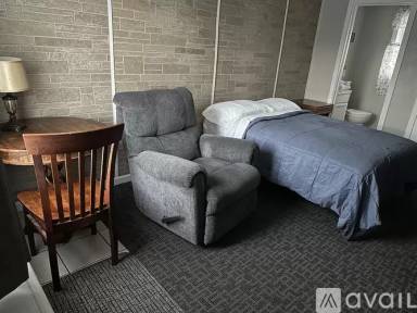 Main picture of 107 Elyria St