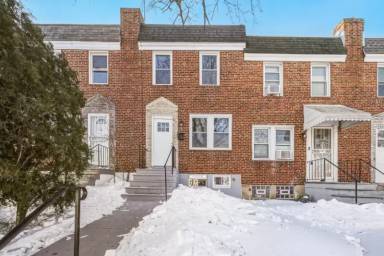 Main picture of 4111 Ardley Ave