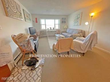Main picture of 1077 Chestnut St