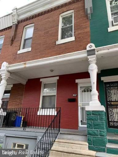 Main picture of 5911 Summer St