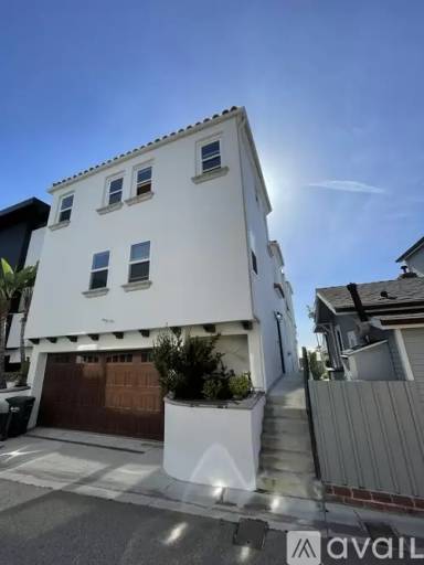 Main picture of 2304 Hermosa Ave