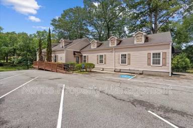 Main picture of 214 Maple St
