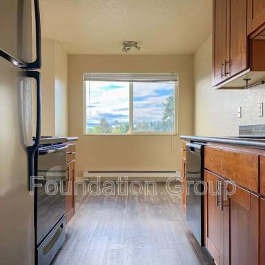 Main picture of 2405 NW 65th St