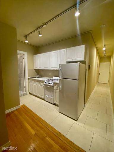 Main picture of 19 Commerce St Apartments