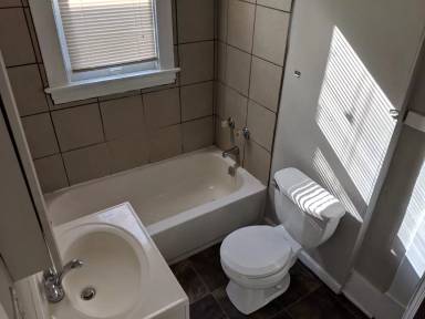 Main picture of 3222 E 11th St