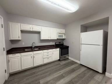 Main picture of 1833 E Harvard St Apartments