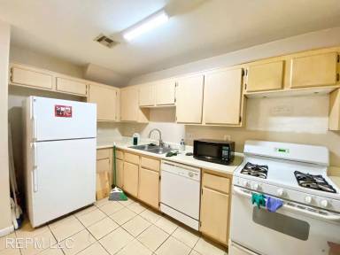 Main picture of 2157 Sleepy Ct