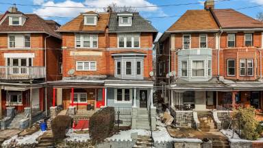 Main picture of 5025 Pine St