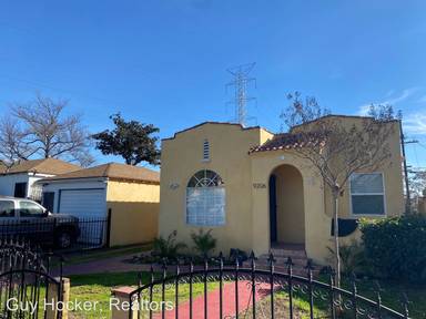 Main picture of 9206 Mallison Ave