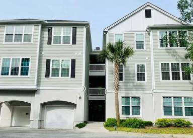 Main picture of Twelve Oaks