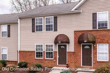 Main picture of 305 Emerson Ln