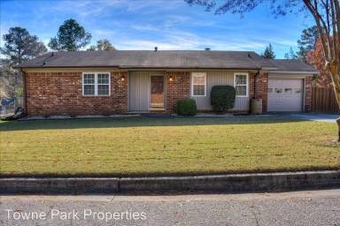 Main picture of 3017 Angela St