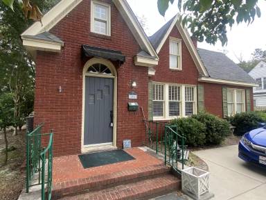 Main picture of 214 N Virginia Ave