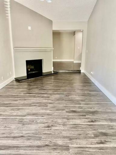 Main picture of 2431 Larkspur Ln