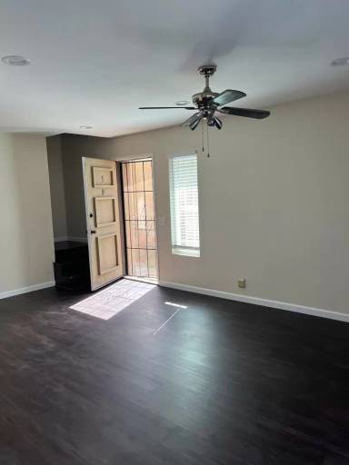 Main picture of 6884 Panamint Row