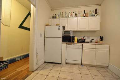 Main picture of 74 Egmont St