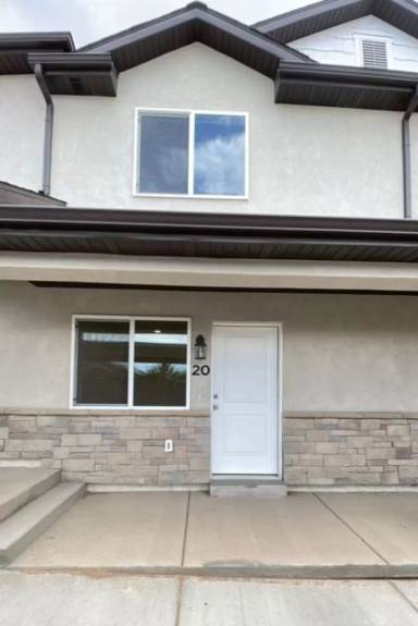 Main picture of 535 W 2530 N