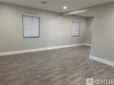 Main picture of 1540 N Andrews Ave