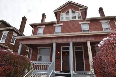 Main picture of 991-993 E Livingston Ave