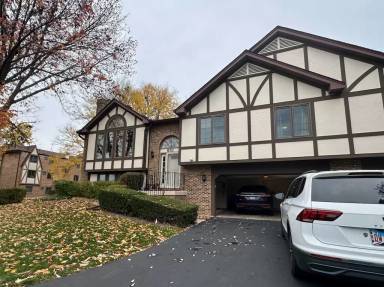 Main picture of 851 S Dwyer Ave