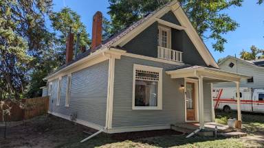 Main picture of 3848 Wolff St