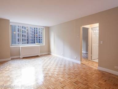 Main picture of 30 Lincoln Plaza