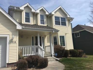 Main picture of 1912 Liberty Ln