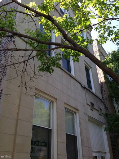 Main picture of 834 S Miller St