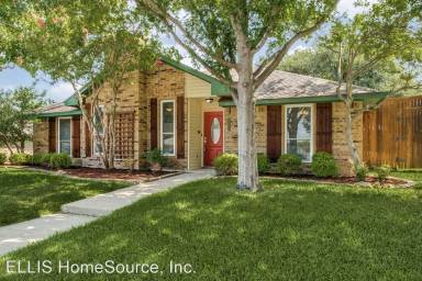 Main picture of 226 Pinyon Ln