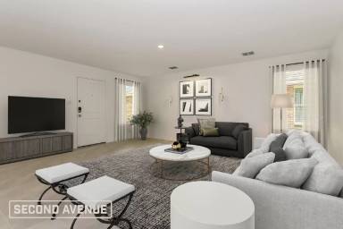 Main picture of 1945 Aves Glen Ln
